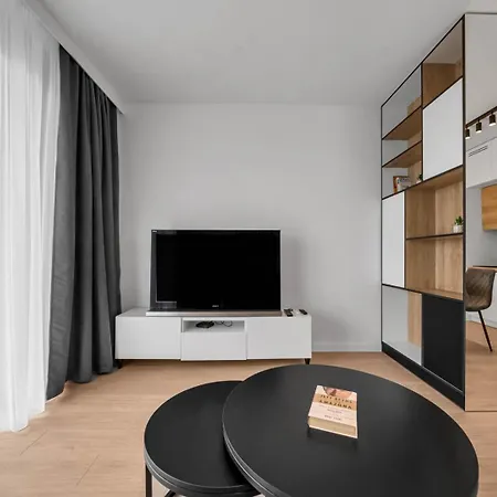 Jutrzenki - Gym, Balcony, Parking - By Rentujemy Apartment Warsaw
